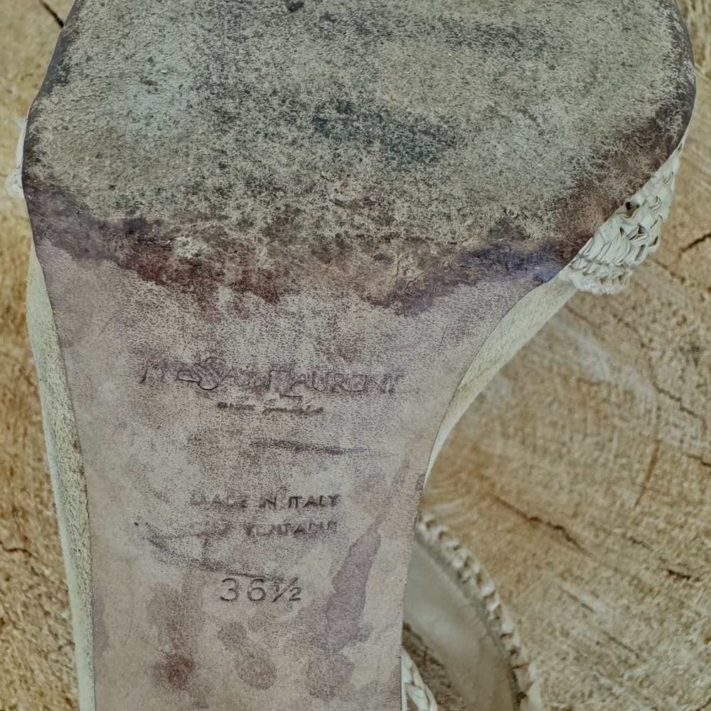 Vintage YSL raffia heeled sandals - Picture 13 of 13